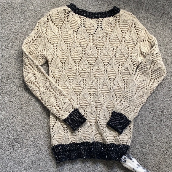 POL sweater - Picture 4 of 5